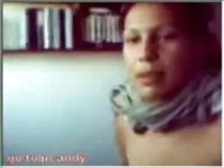 İki Babes Çıplak Bir Adamla Eğleniyor amatör gizli
