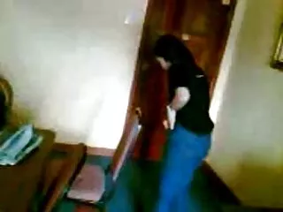 Vyxen amatör swinger pornolar & Gabby bu sıcak seks partisi içinde giydirme oynuyor