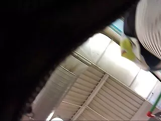 Bir amatör porno evde Yatağın Altında Sıkışmış 2
